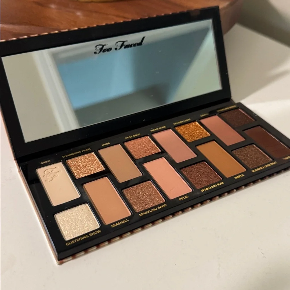 Too Faced Born This Way Natural Nudes Palette